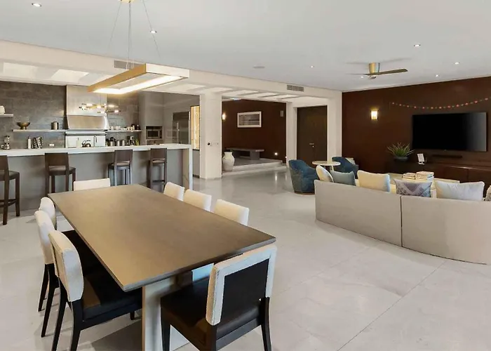 Beachfront Villa With Butler Service, San Jose Del Cabo Cabo San Lucas