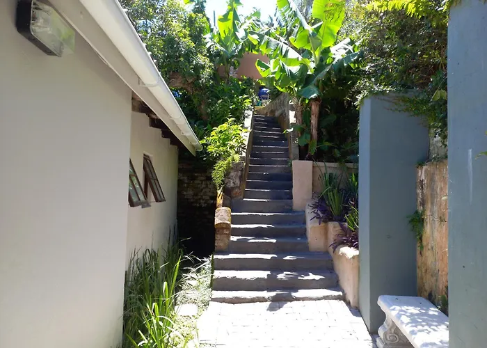 Coral Tree Cottage At Villa Roc Guesthouse, Salt Rock Ballito, Solar Power Sheffield Beach
