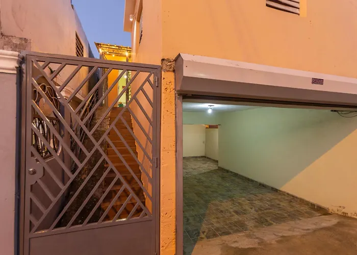 Air-Conditioning , Bbq, Downtown City, Just 3 Minutes From The Cable Car And The Beach Puerto Plata