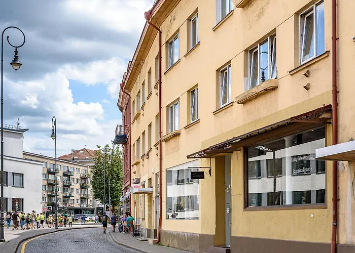 Jacuzzi Apartments X Free Parking X Self Check-In 24X7 By H&H Wilna