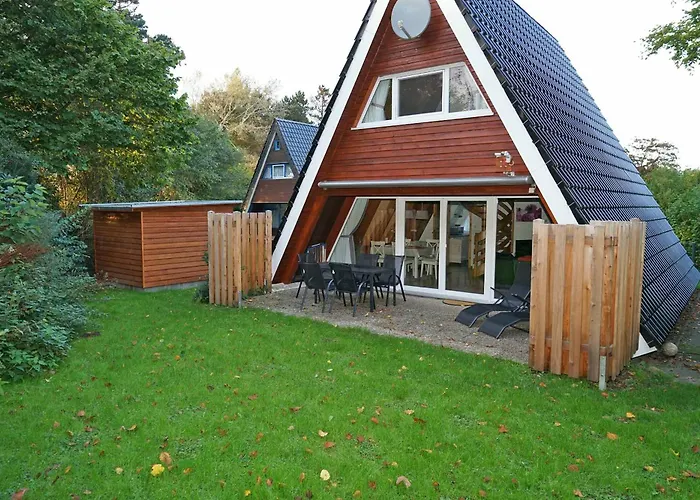 Villa Zeltdachhaus mit moderner Ausstattung Damp