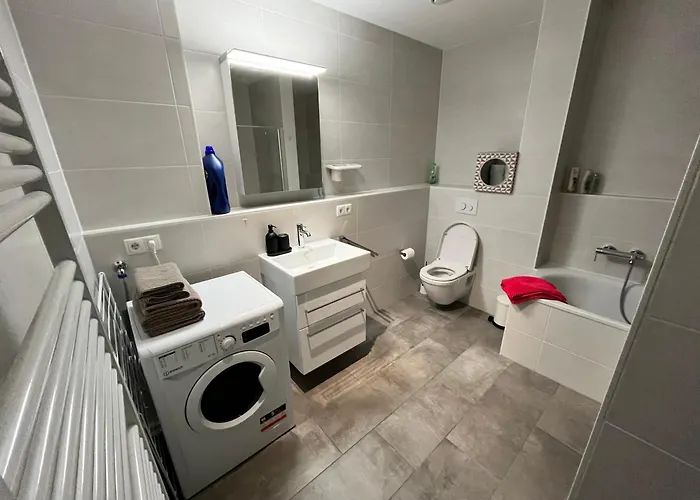 Luxembourg 2 Bedroom Apartment In Gasperich