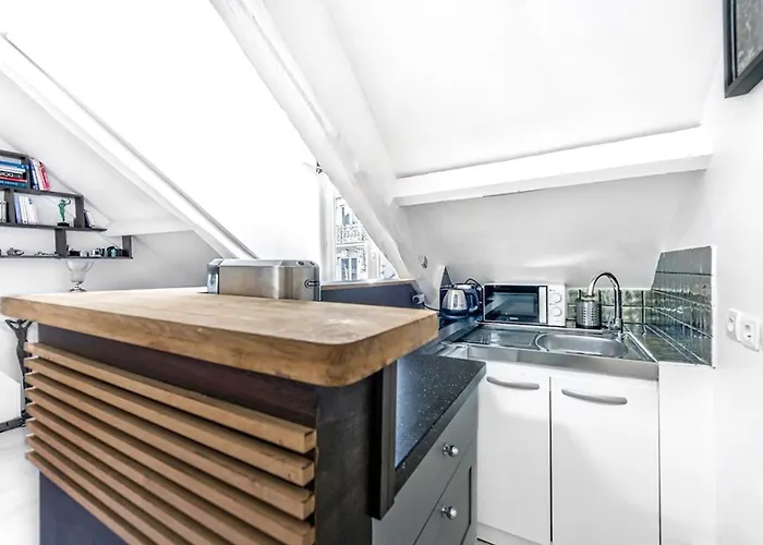 Montparnasse - La Gaite 1Bdr - B'Your Home Paris