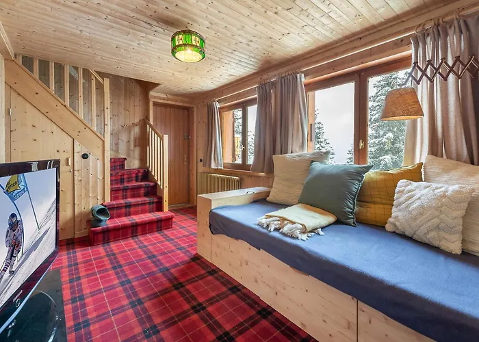 Mazot Confortable Dans Les Sapins, Skis Aux Pieds A Courchevel - Fr-1-564-97