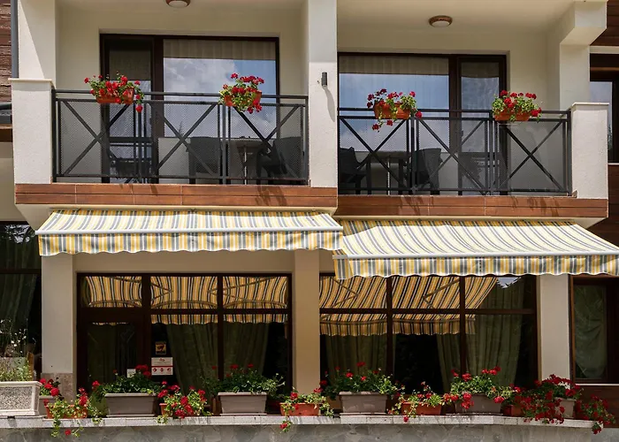 Hotel Niken Pamporowo