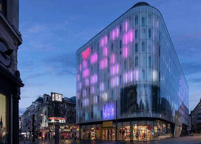Hotel W London