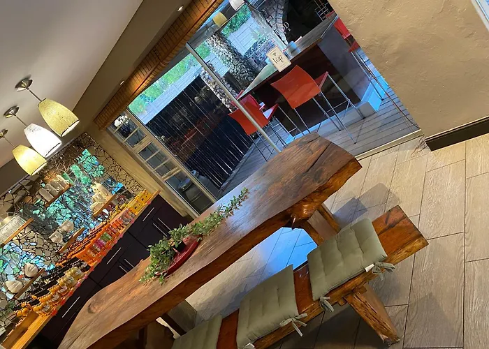 Cottonwood Guesthouse Oasis Bloemfontein