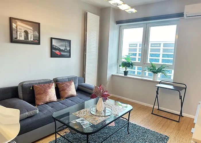 Platinum TowersAPARTMENTS PARKING Warschau