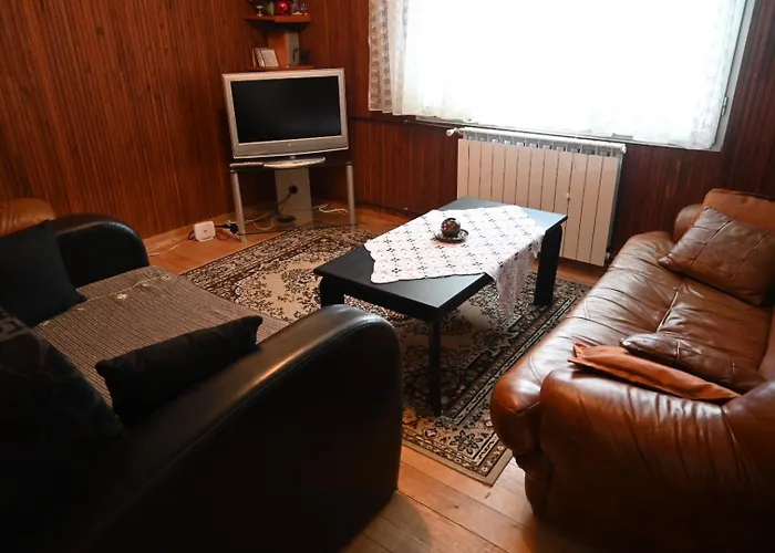 Villa Kuca Aska Pale