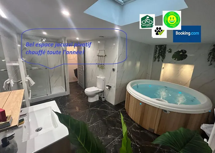 Bel Appart Style Avec Jacuzzi Sedan