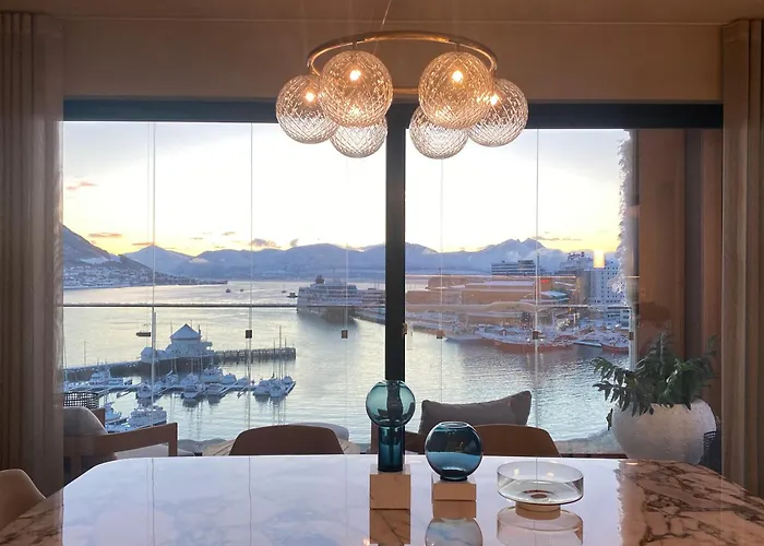 Northstay - Vindlys Luxury L Penthouse Apartments L City Center Tromsø