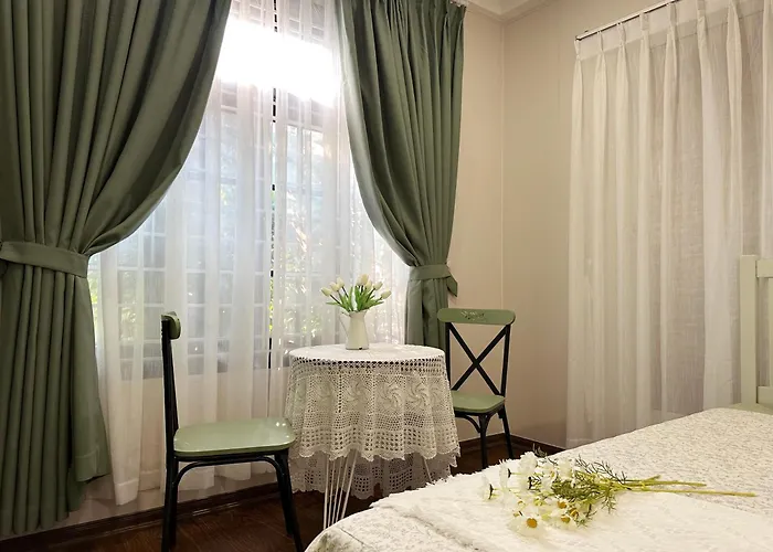 Forest Tag Homestay - 26 Thanh Huong Hue