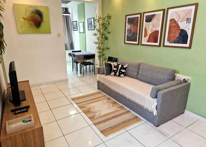 Nice 2 Bedrooms Copacabana Rio de Janeiro