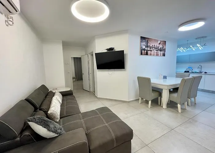 Luxury 3 Rooms Apartament - Nearthesea Bat Yam