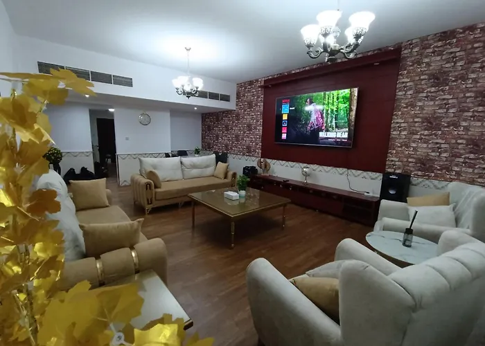 شقة كبيرة وفخمة Large And Luxury Two Bedroom Adschman