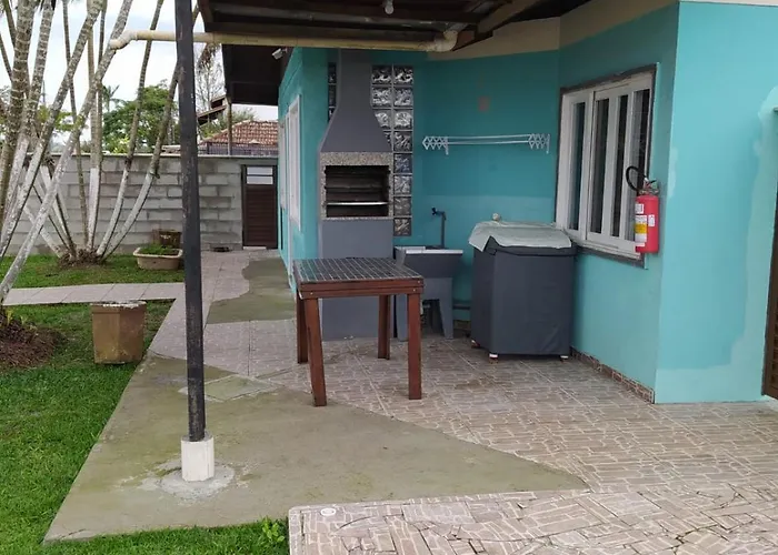 Casa De Praia Com Piscina Para 05 Pessoas Sao Francisco do Sul
