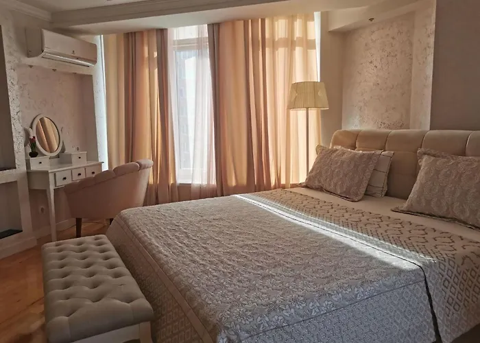 Stunning New Design Apartment Next To Park Kischinau
