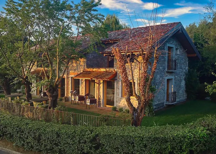Bed and Breakfast La Cucchetta Dormelletto