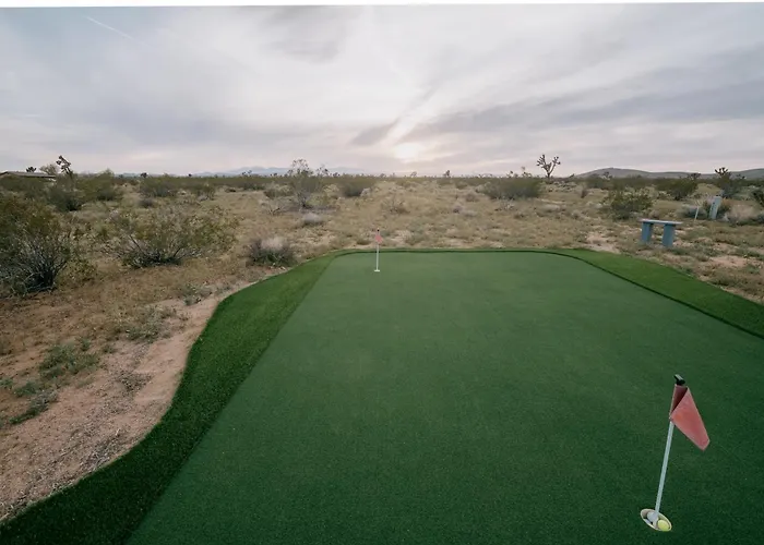 Coyote Tracks - A Modern Desert Experience Joshua Tree
