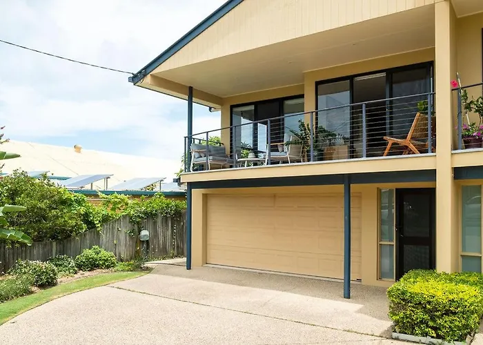 Stones Throw To Shelly Beach, Pet Friendly! Caloundra