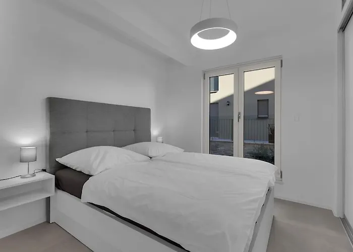 Apartman Delux With Private Pool - Makarska Exklusiv Tučepi