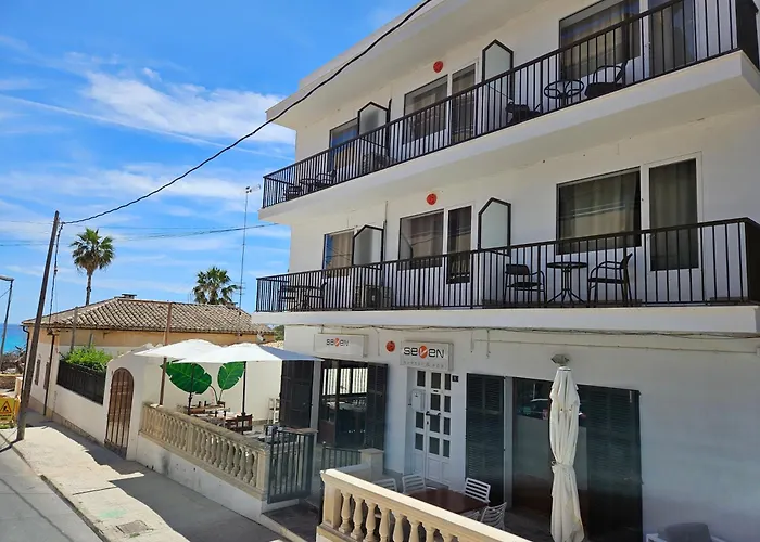 Seven Hostal Cala Millor 