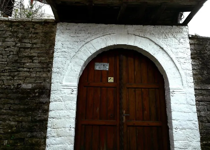 Villa 1800'S Gjirokastër