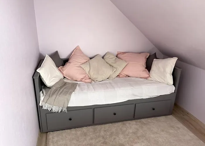 Small & Cozy Studio Apartment - Wifi & Free Parking Rapla