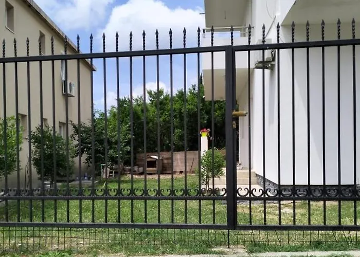 Talic Apartmani Sutomore