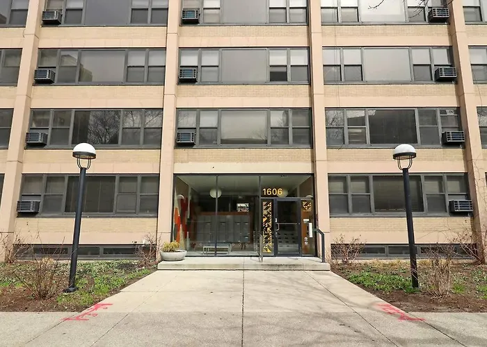 Warm & Elegant Studio Apt In Chicago - Algonquin 02-009A