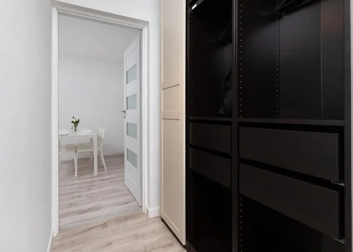 Przymorze Blue Sea Apartment By Noclegi Renters Danzig