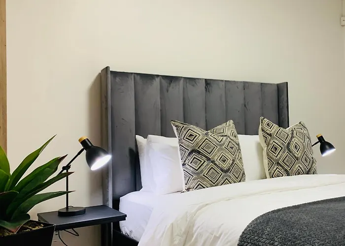 Essence Lifestyle Self-Catering Accommodation - 1523 Hochland Park Windhoek