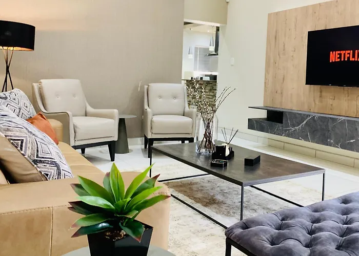 Essence Lifestyle Self-Catering Accommodation - 1523 Hochland Park Windhoek