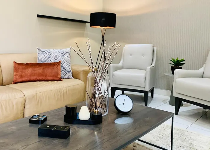 Essence Lifestyle Self-Catering Accommodation - 1523 Hochland Park Windhoek