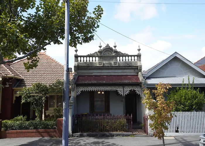 2 Bedrooms House In Carlton Central Melbourne City