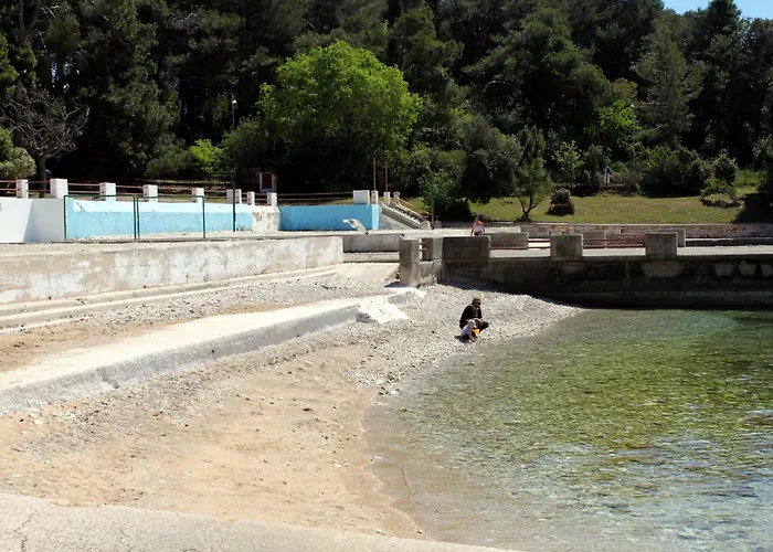 Apartments By The Sea Pula - 22753