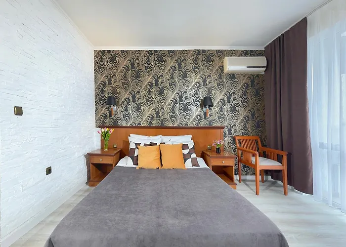 Hotel Yo Saints Constantine and Helena