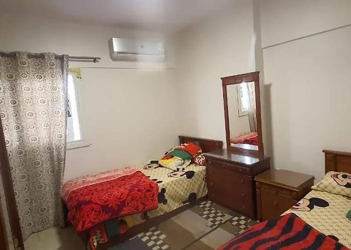 Luxury Furnished Apartment للعائلات فقط Overlooking The Sea Alexandria