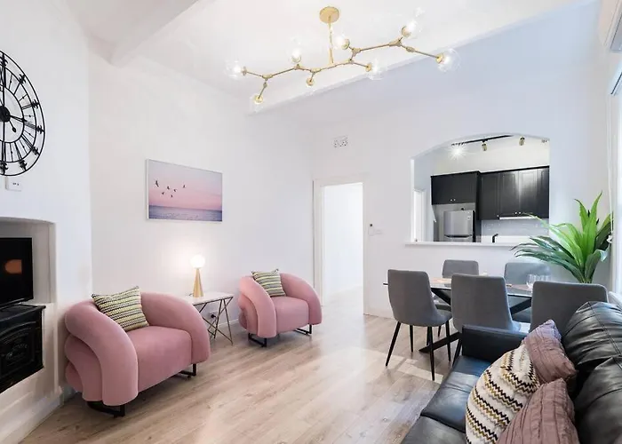 Ferienwohnung Waterfront - King Bed Master @ Rocks Sydney #9A