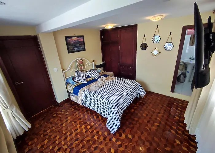Ferienwohnung Matrimonial Turi Centro De La Ciudad, Garaje Baños