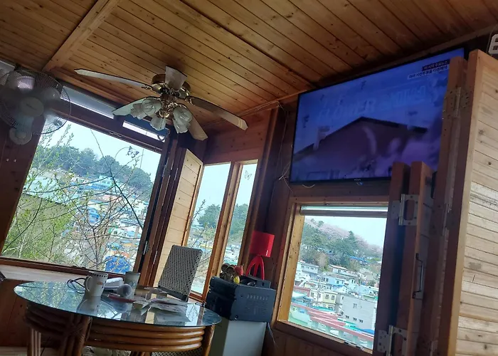Hotel Sky Karaoke Busan