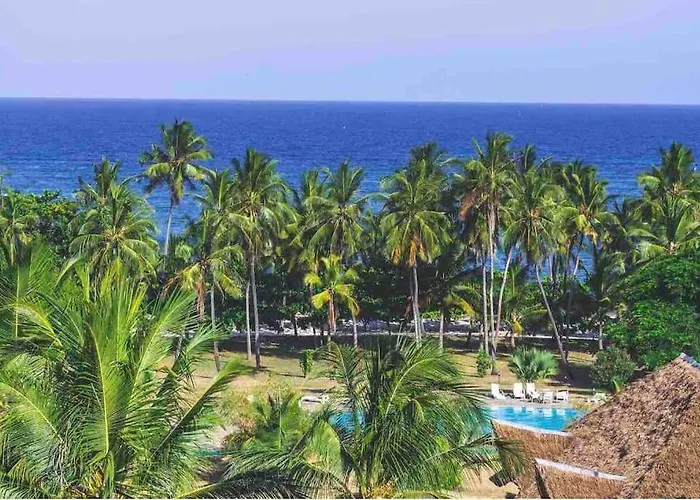 Golden Beachfront Apartment Diani Ukunda