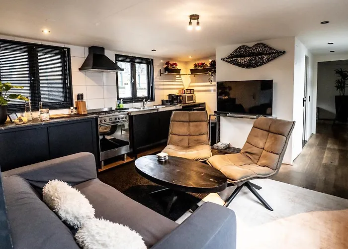 Hotel Houseboat-Amsterdam