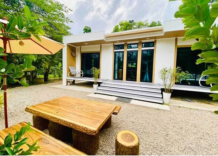 Baan Suan Khiriwong 2-Br Villa บ้านสวนคีรีวงศ์ Khao Yoi