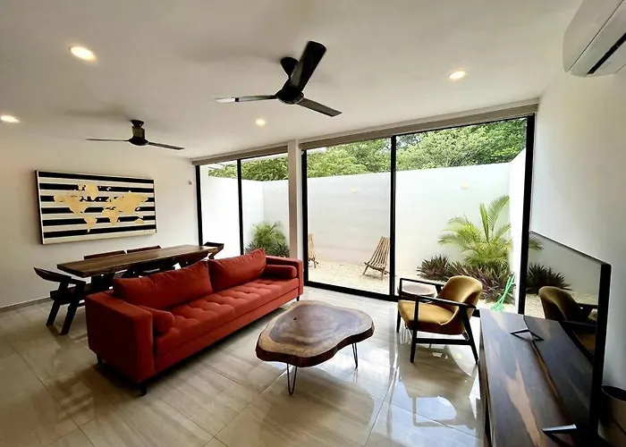 Heavenly New Townhouse W/Jacuzzi Near The Beach Playa del Carmen