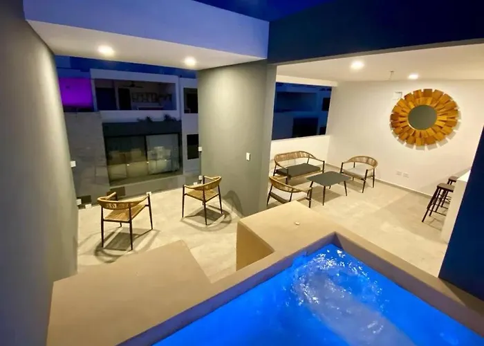 Heavenly New Townhouse W/Jacuzzi Near The Beach Playa del Carmen