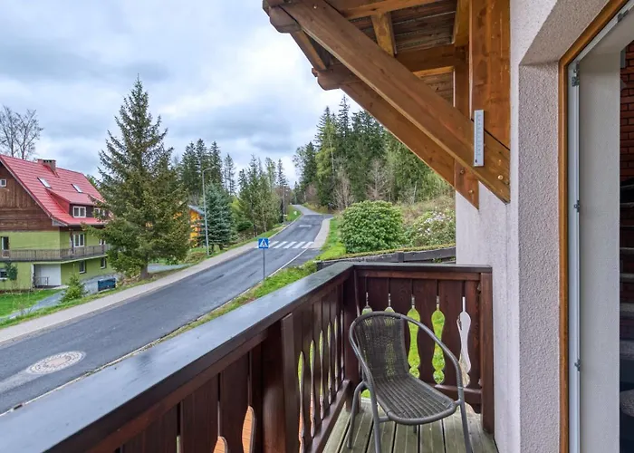 Royal Aparts Villa Vika Apartamenty Gorskie Z Ogrodem Karpacz