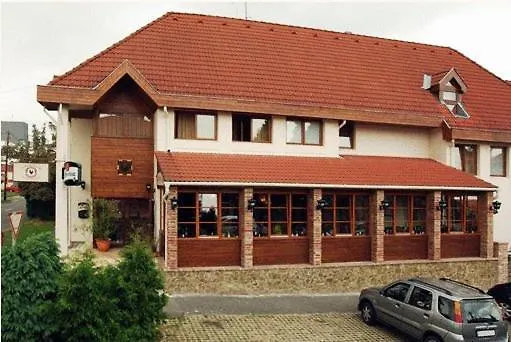Il Gallo Nero - Fekete Kakas Etterem Es Panzio Szombathely