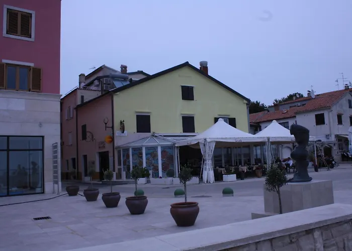 Apartments Tomato Novigrad Istria