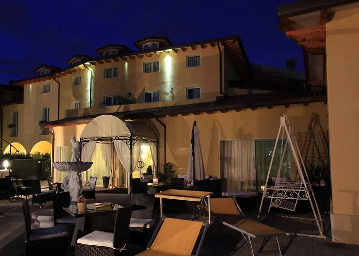 Borgo Dei Poeti Romantik Hotel Manerba del Garda